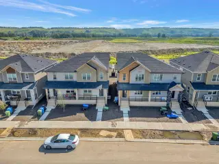 822, 826, 830, 834 Wolf Willow Boulevard SE