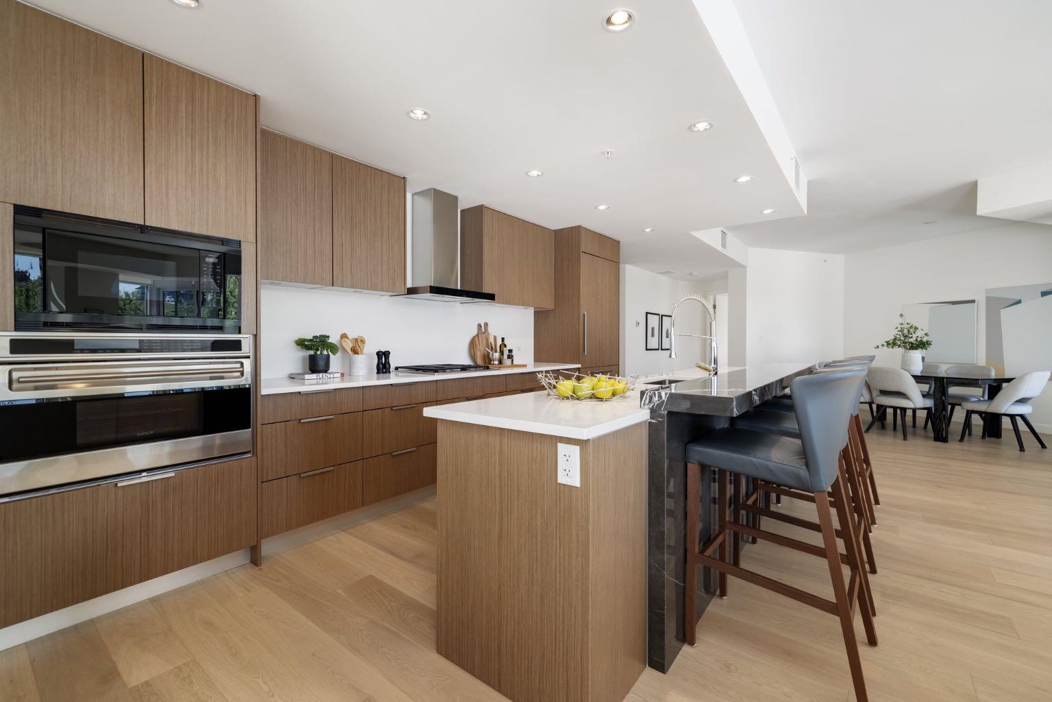 102, 88 Waterfront Mews SW