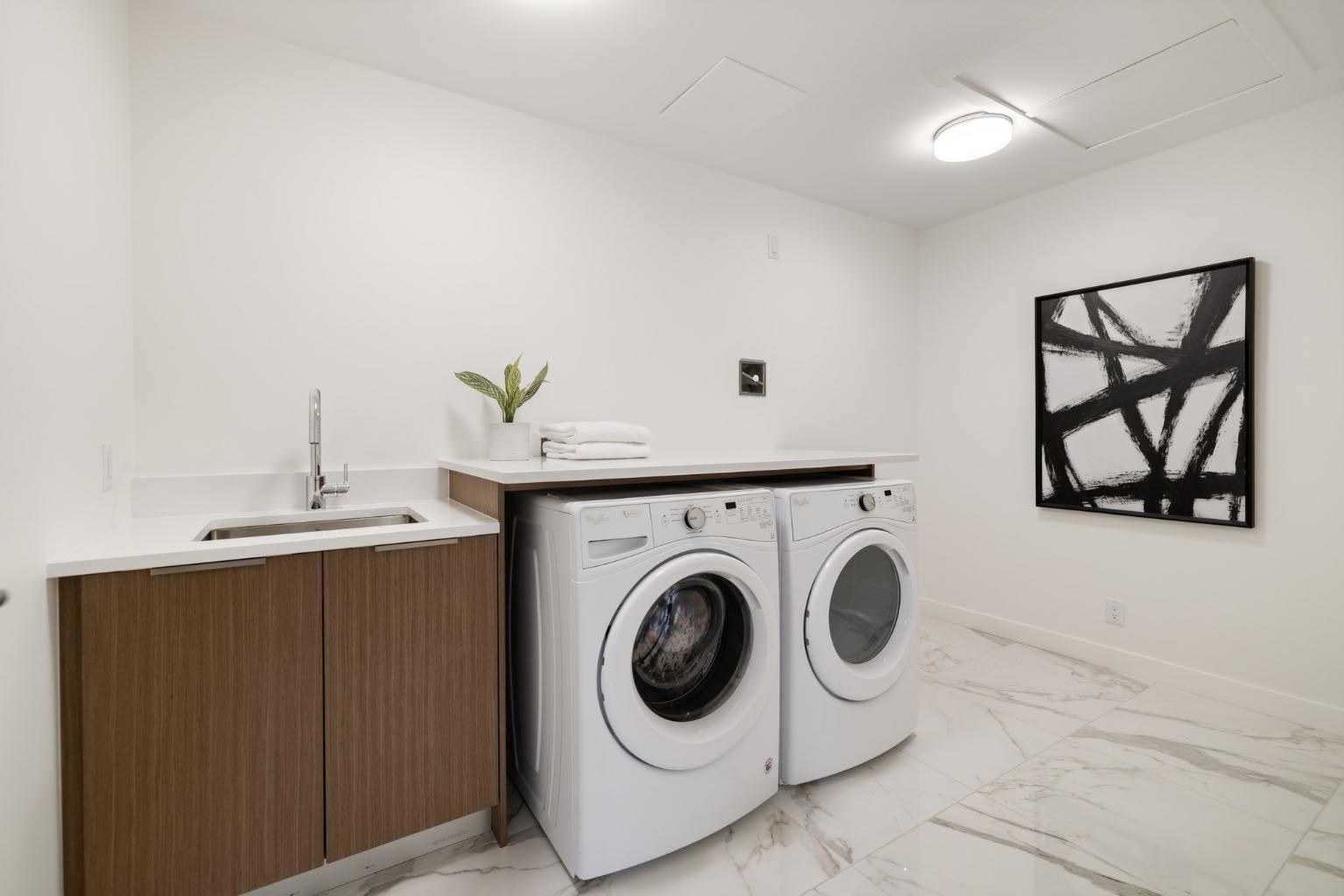 102, 88 Waterfront Mews SW