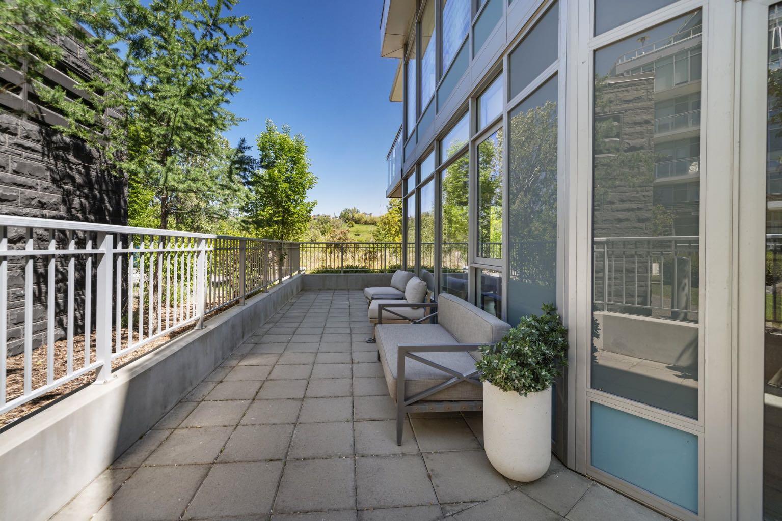 102, 88 Waterfront Mews SW