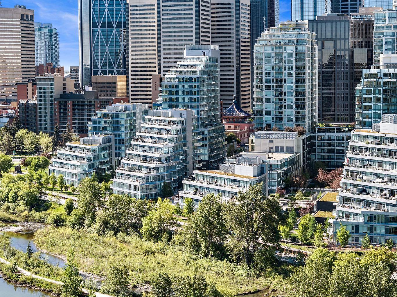 102, 88 Waterfront Mews SW
