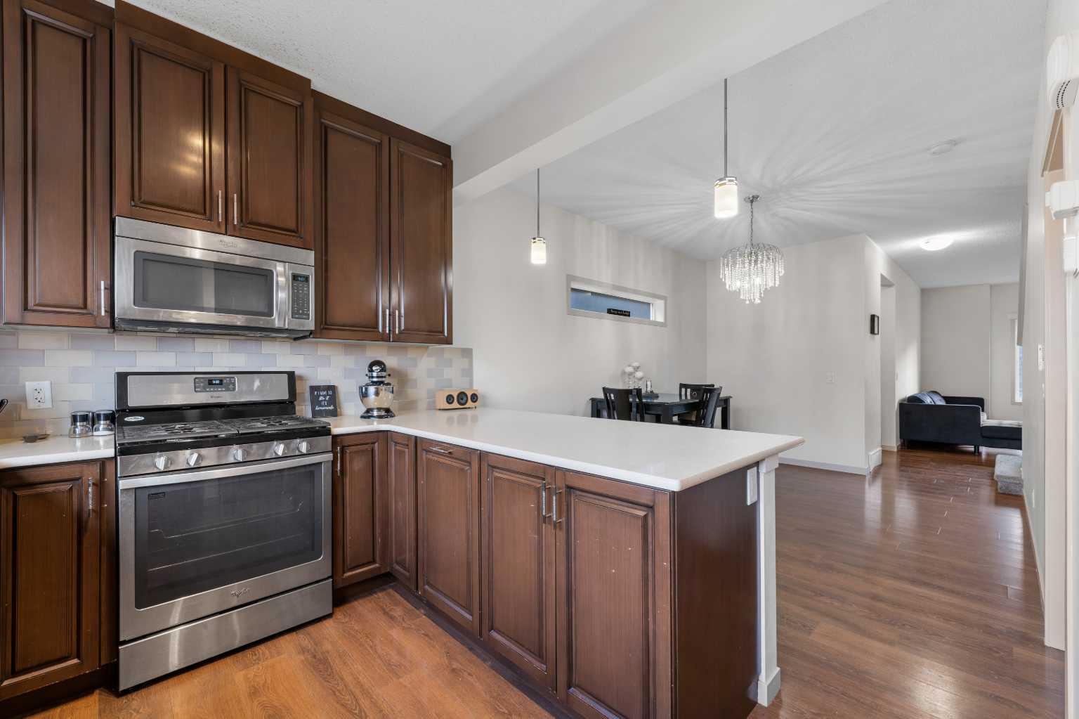 107 MASTERS Heights SE
