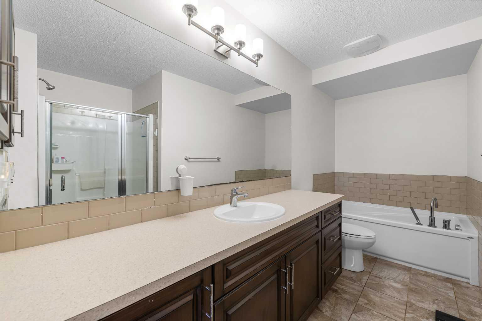 107 MASTERS Heights SE