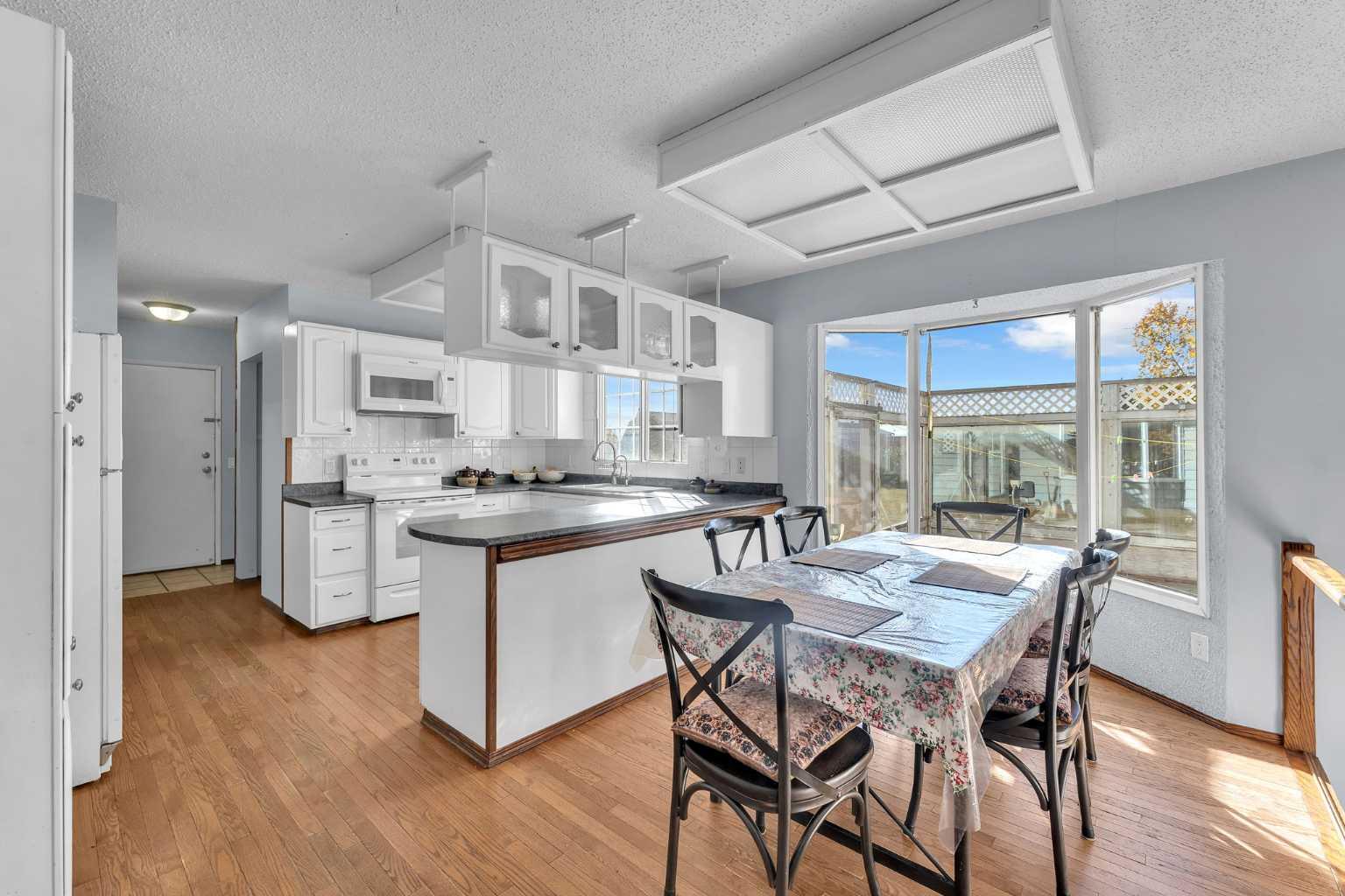 233081 Glenmore View Road 