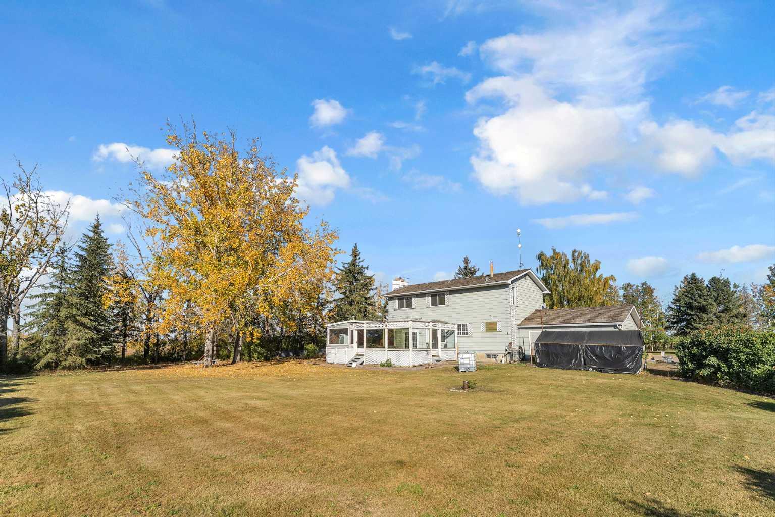 233081 Glenmore View Road 