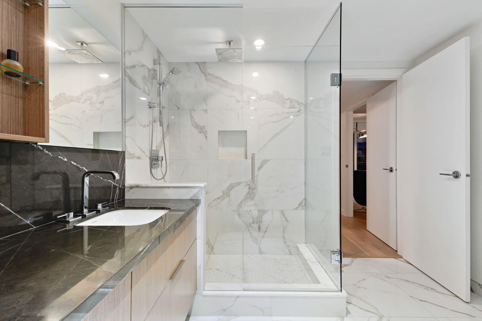 104, 128 Waterfront Court SW