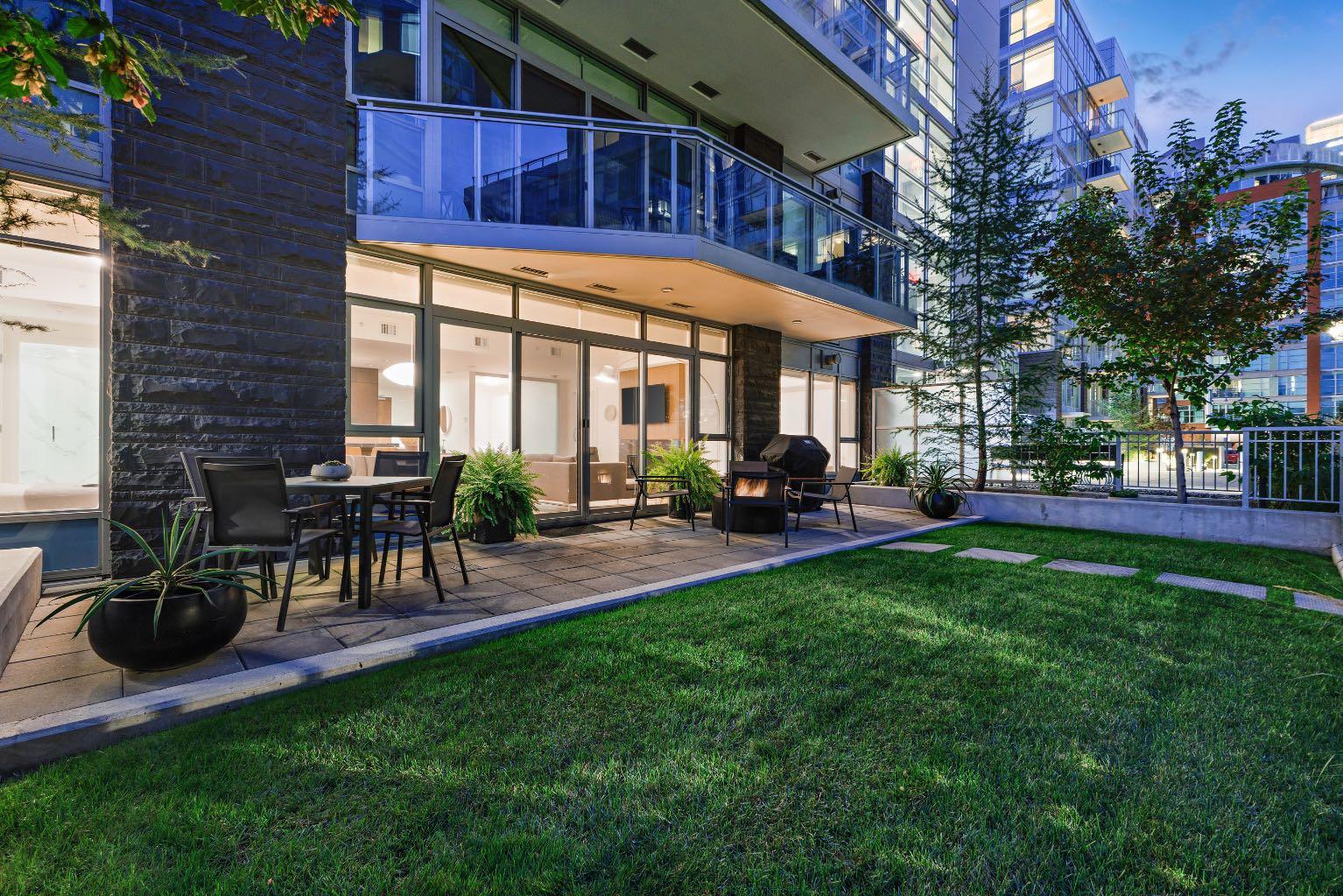 104, 128 Waterfront Court SW