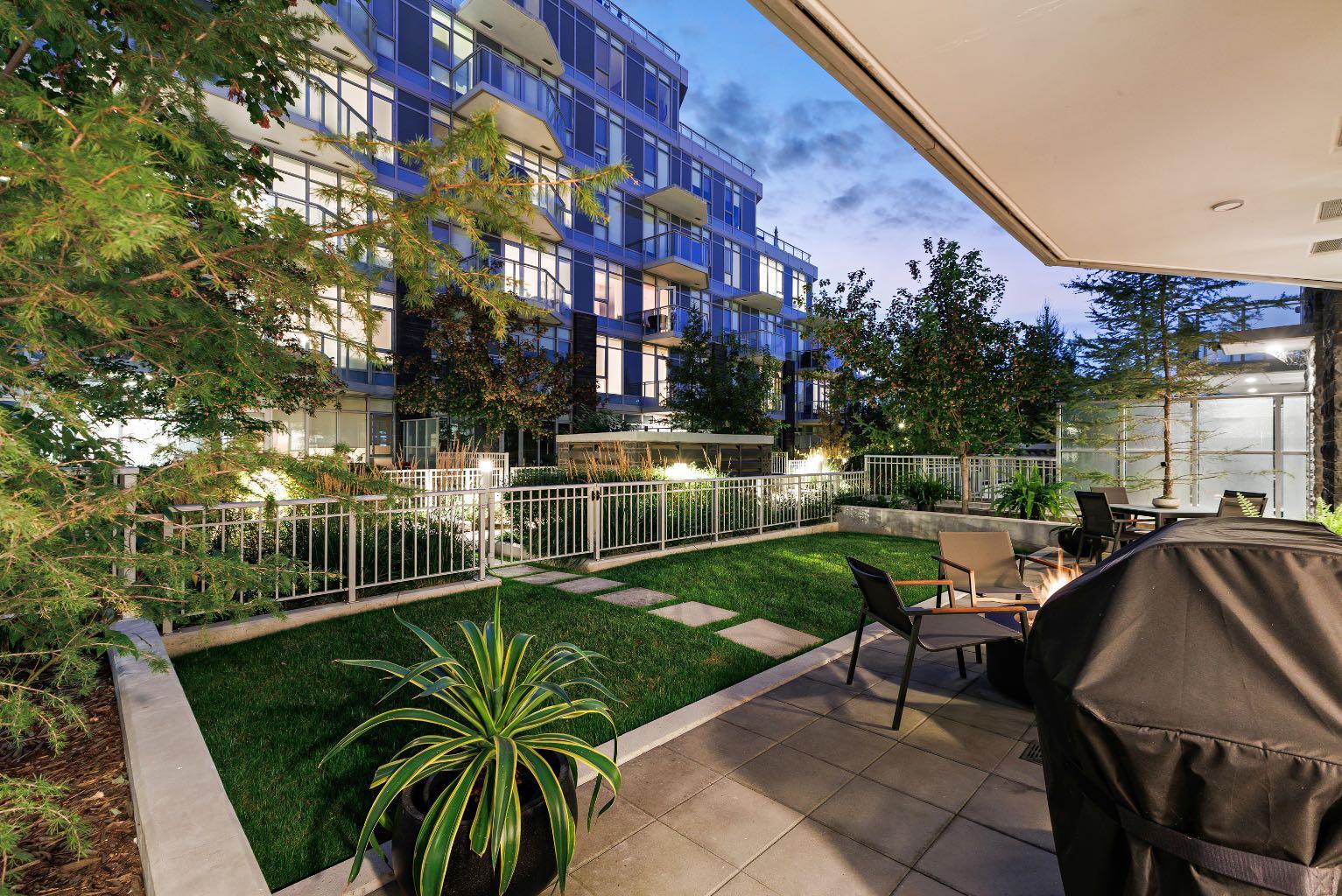 104, 128 Waterfront Court SW