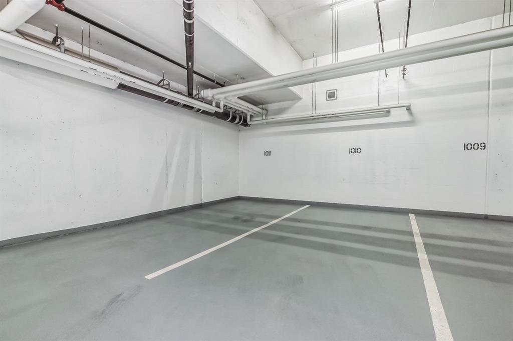 104, 128 Waterfront Court SW