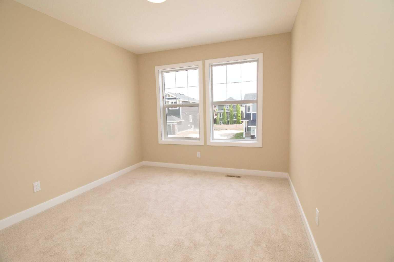 63 Sunrise Heath 