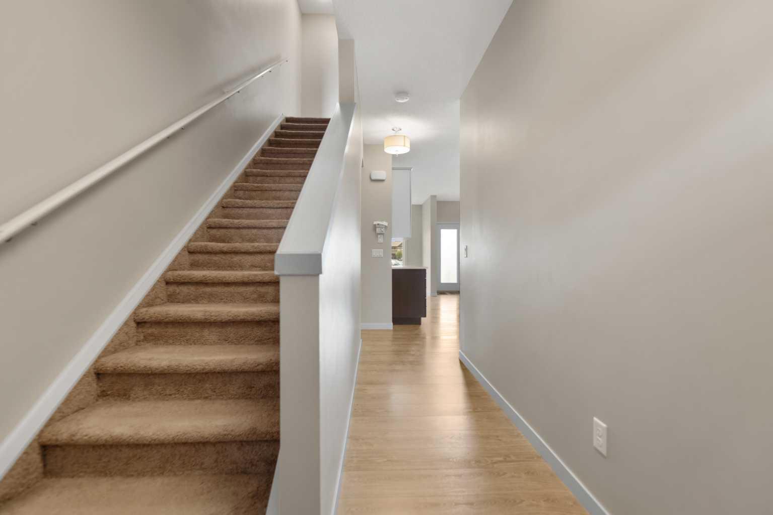 81 Copperpond Landing SE