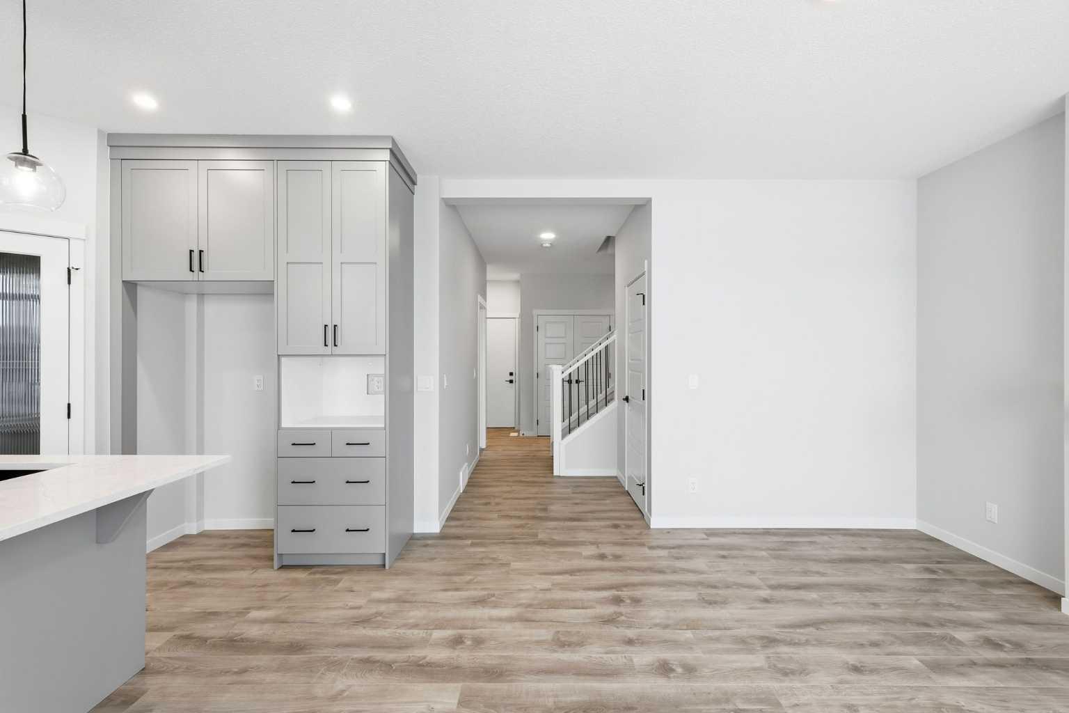 170 Herron Way NE