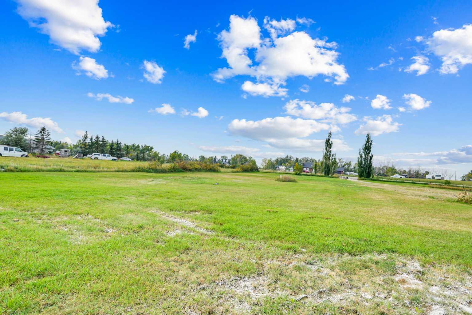 275113 TWP RD 240  