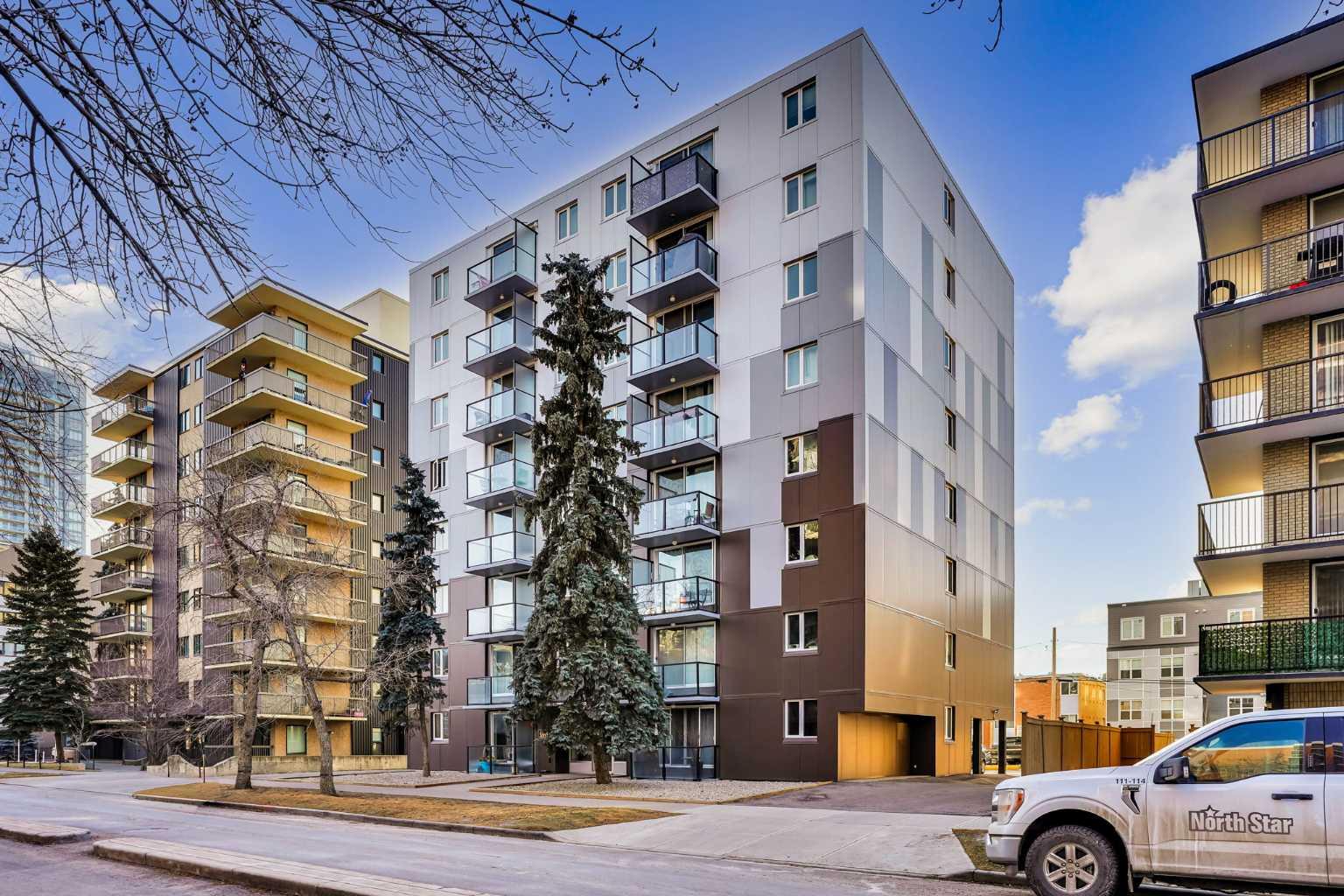204, 1111 15 Avenue SW