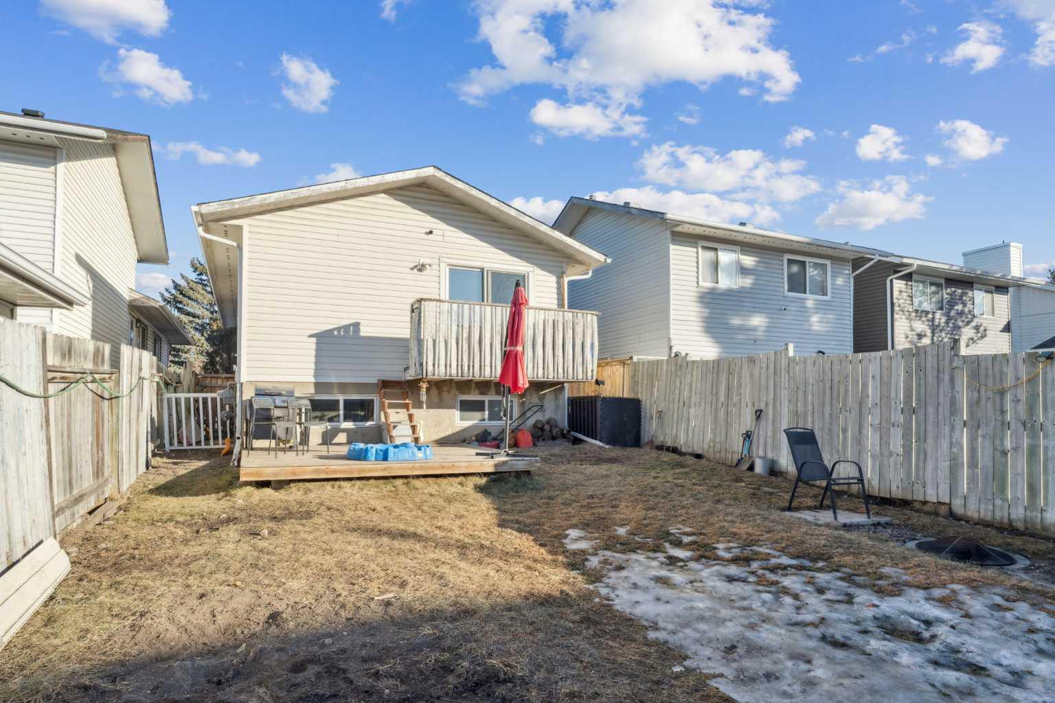 65 Tararidge Close NE