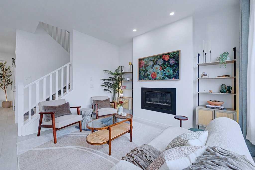250 Hotchkiss Common SE