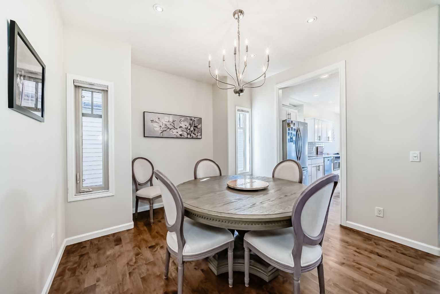 5 Bridle Estates Road SW