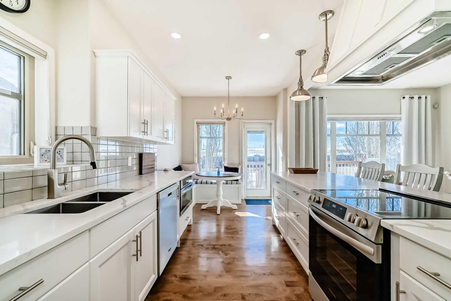 5 Bridle Estates Road SW