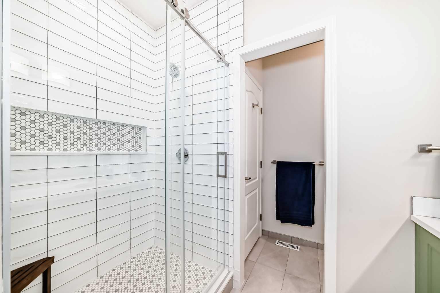 5 Bridle Estates Road SW
