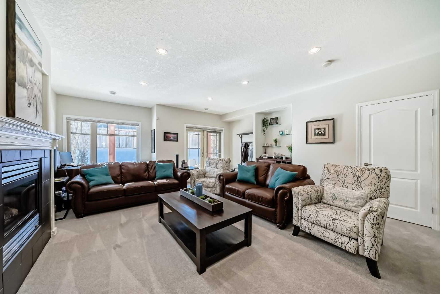 5 Bridle Estates Road SW