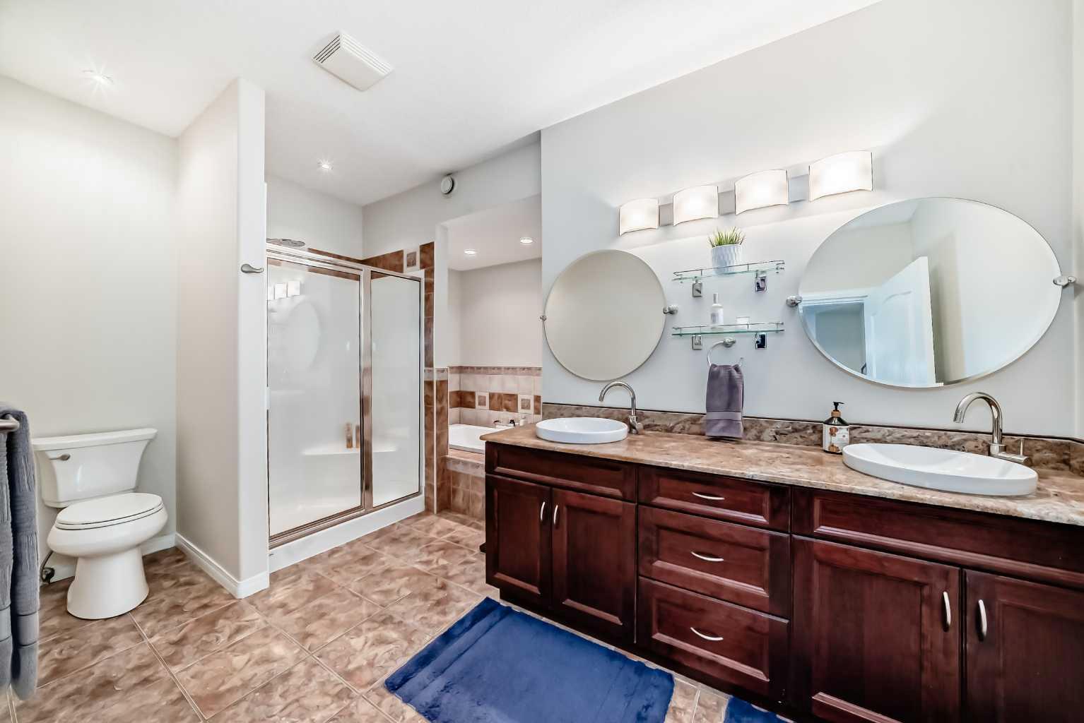 5 Bridle Estates Road SW