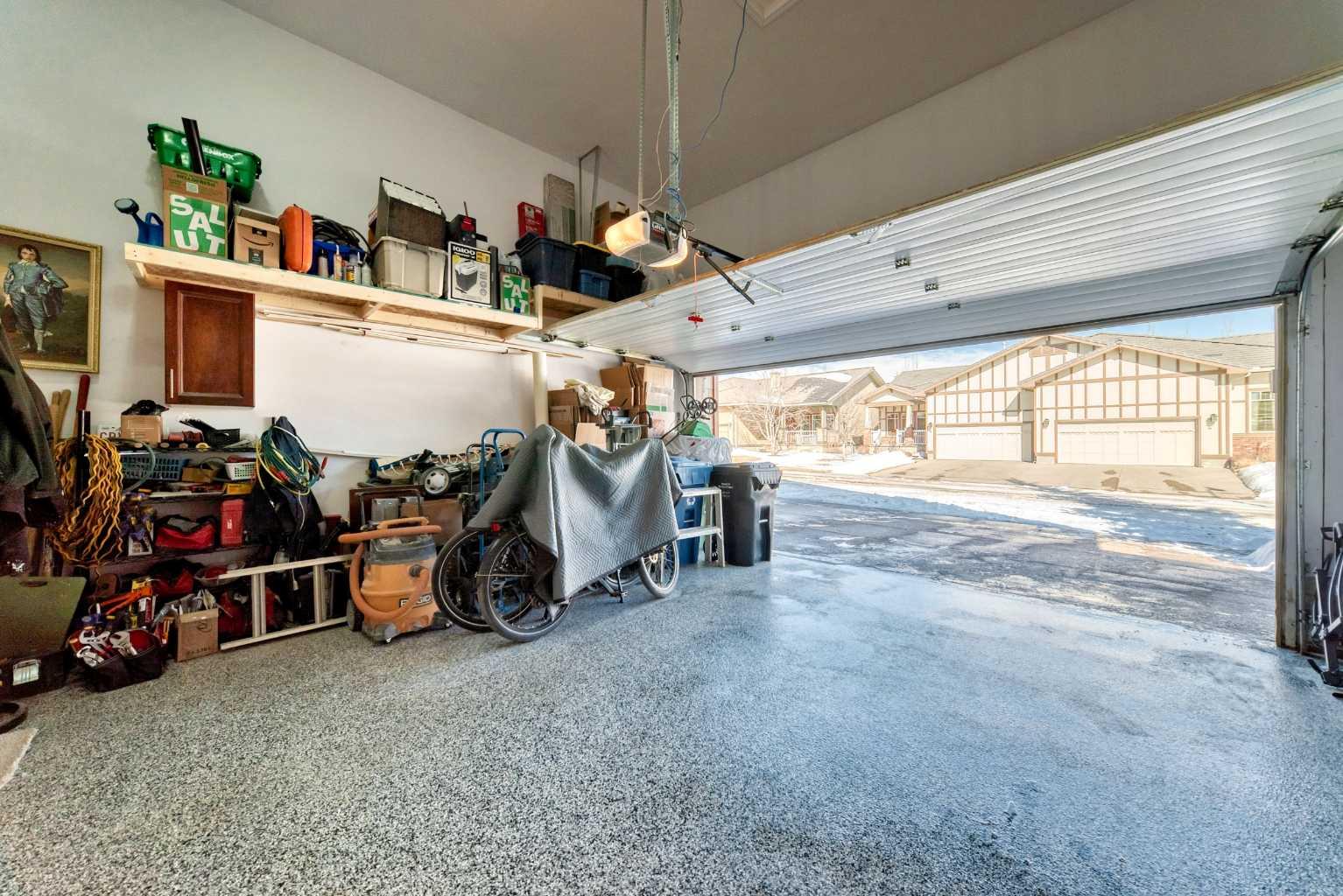 5 Bridle Estates Road SW