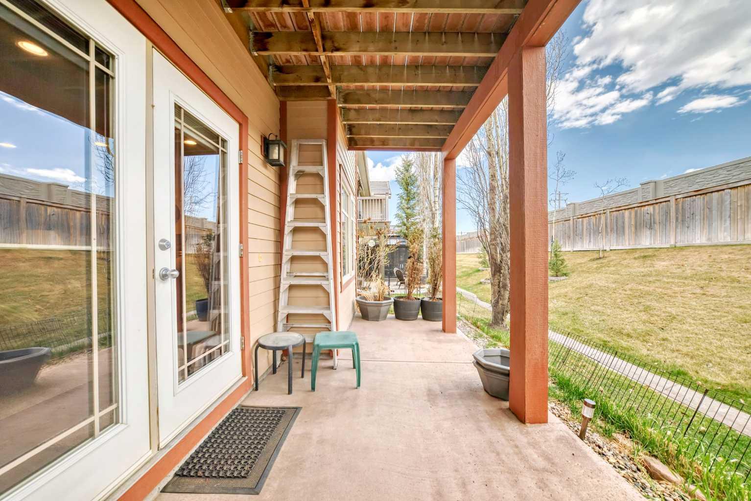 5 Bridle Estates Road SW