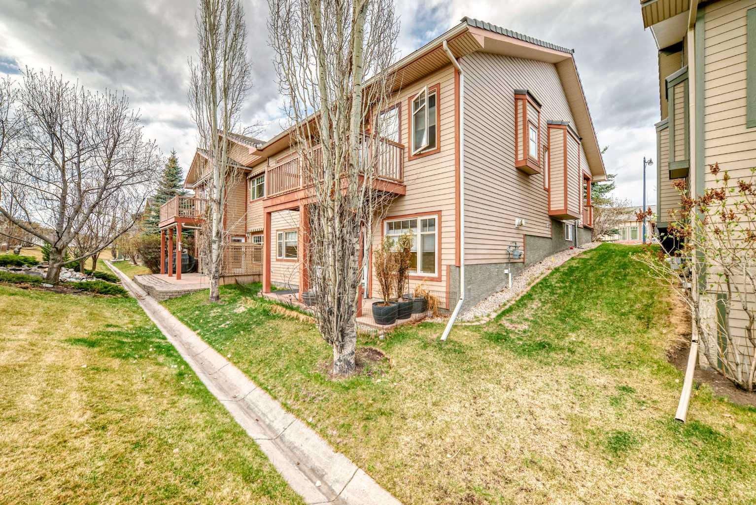 5 Bridle Estates Road SW