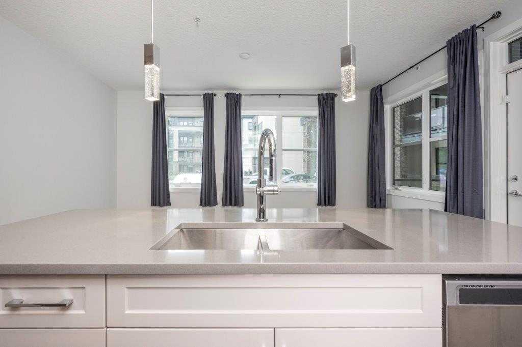 3103, 80 Greenbriar Place NW