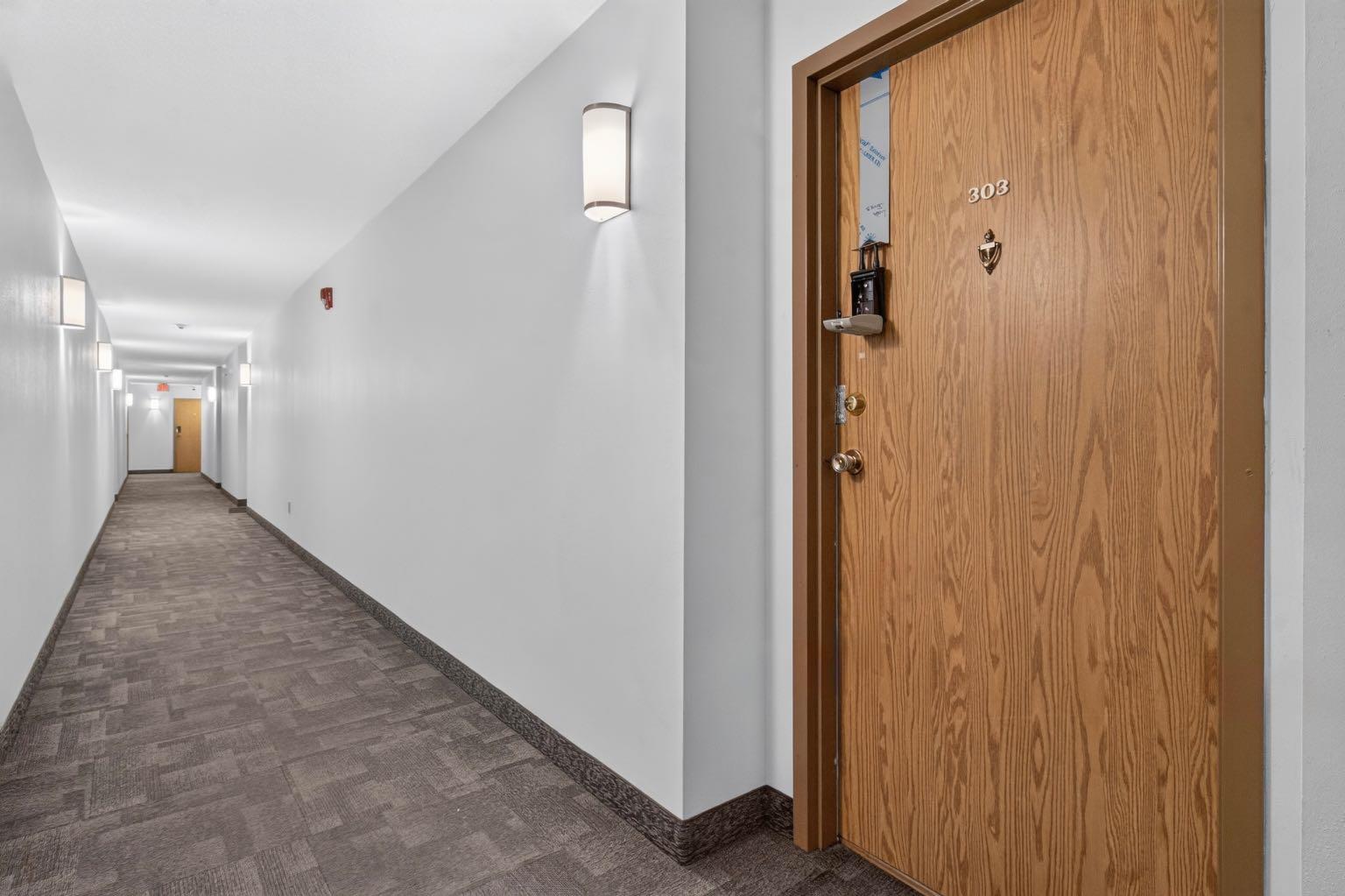 303, 333 Garry Crescent NE