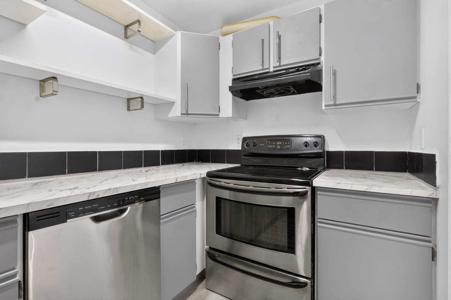 303, 333 Garry Crescent NE