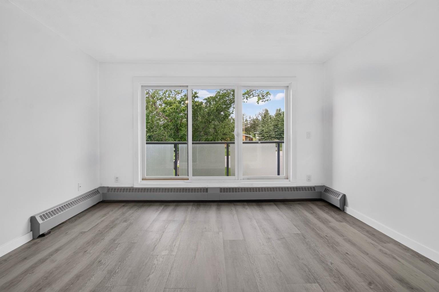 303, 333 Garry Crescent NE