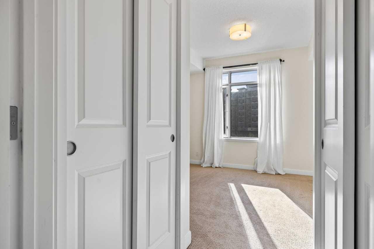 310, 16 Varsity Estates Circle NW