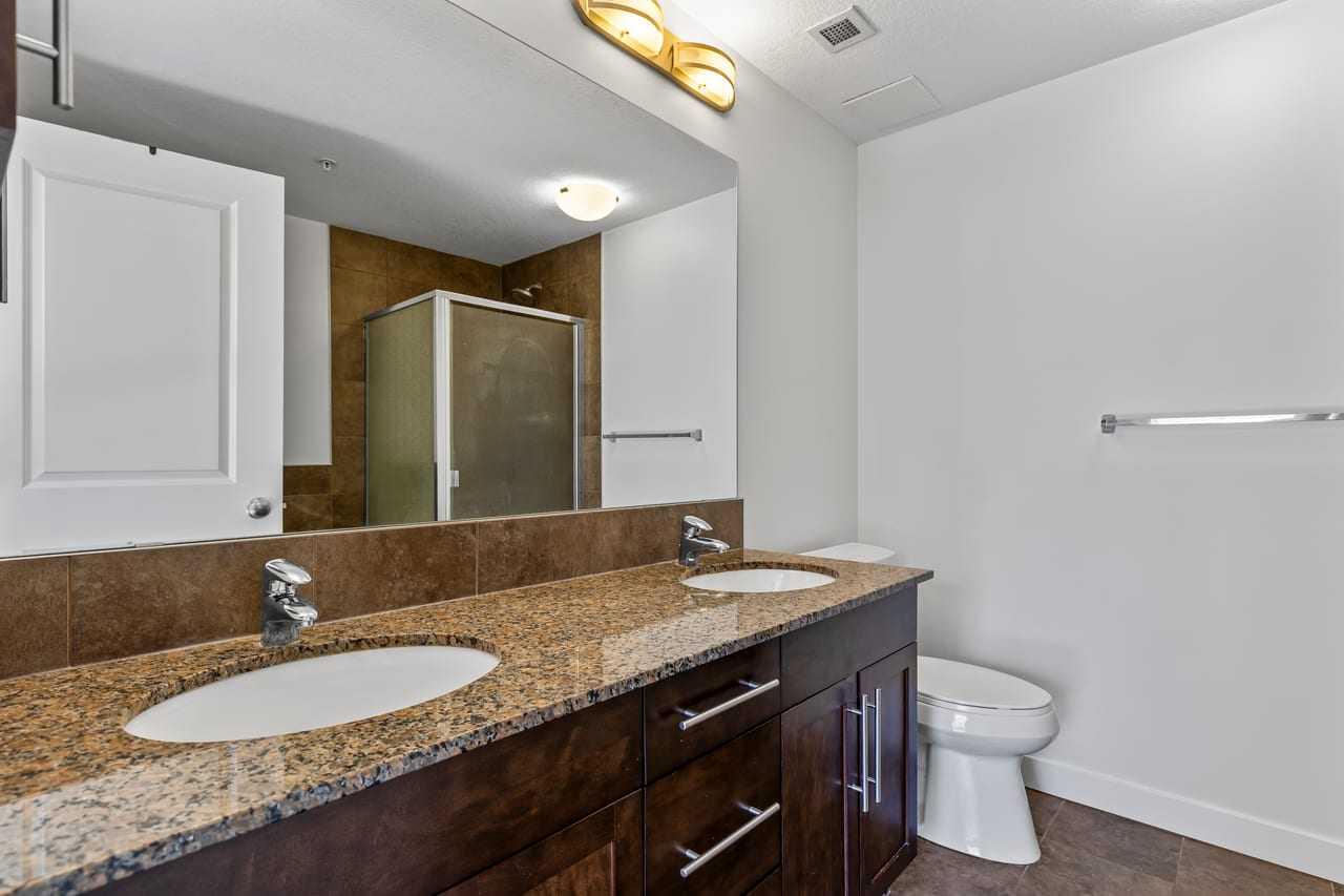 310, 16 Varsity Estates Circle NW