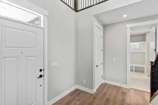 160 Vantage Drive 