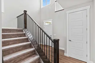 160 Vantage Drive 
