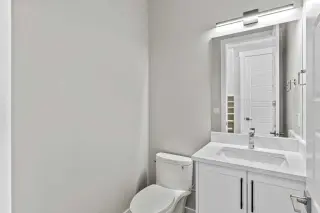160 Vantage Drive 