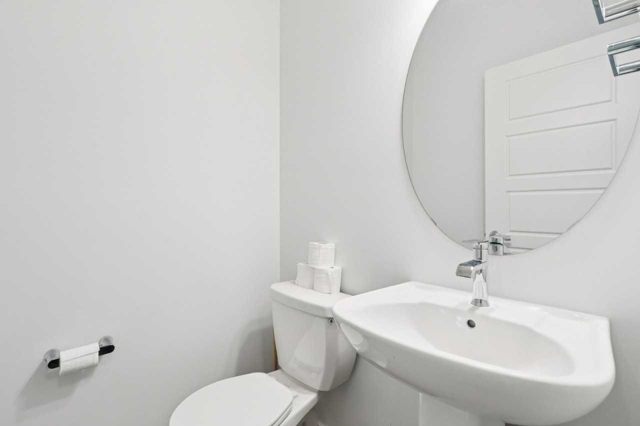 403, 850 Belmont Drive SW