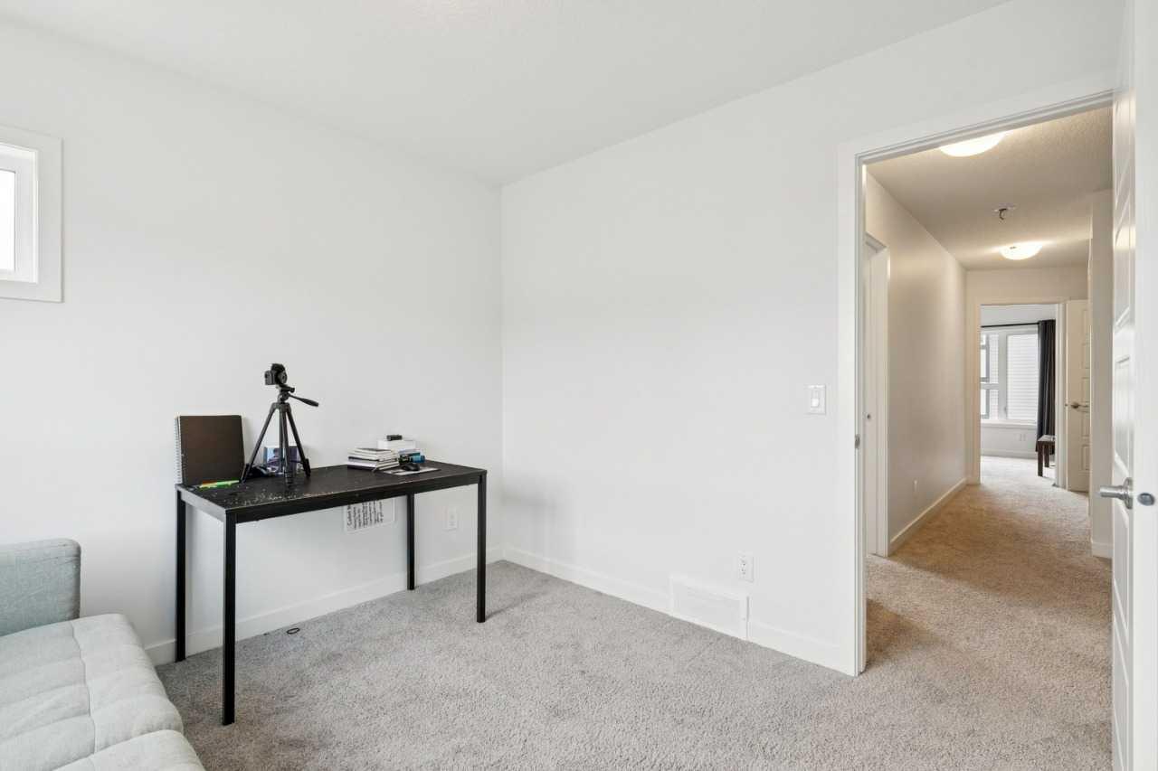 403, 850 Belmont Drive SW