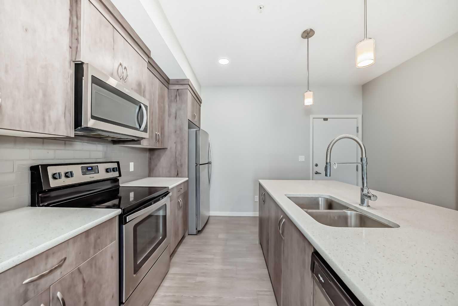 212, 20 Seton Park SE