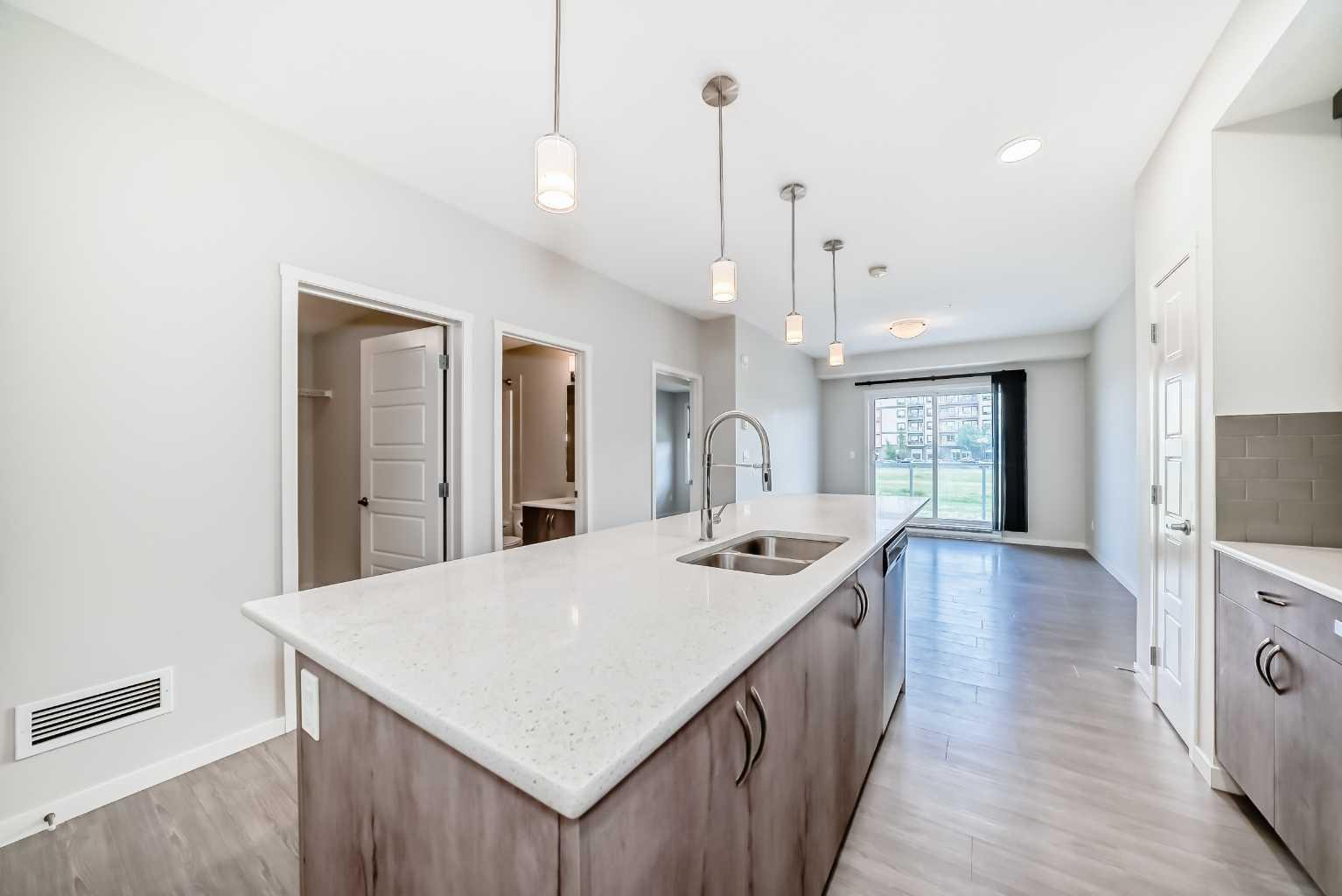 212, 20 Seton Park SE