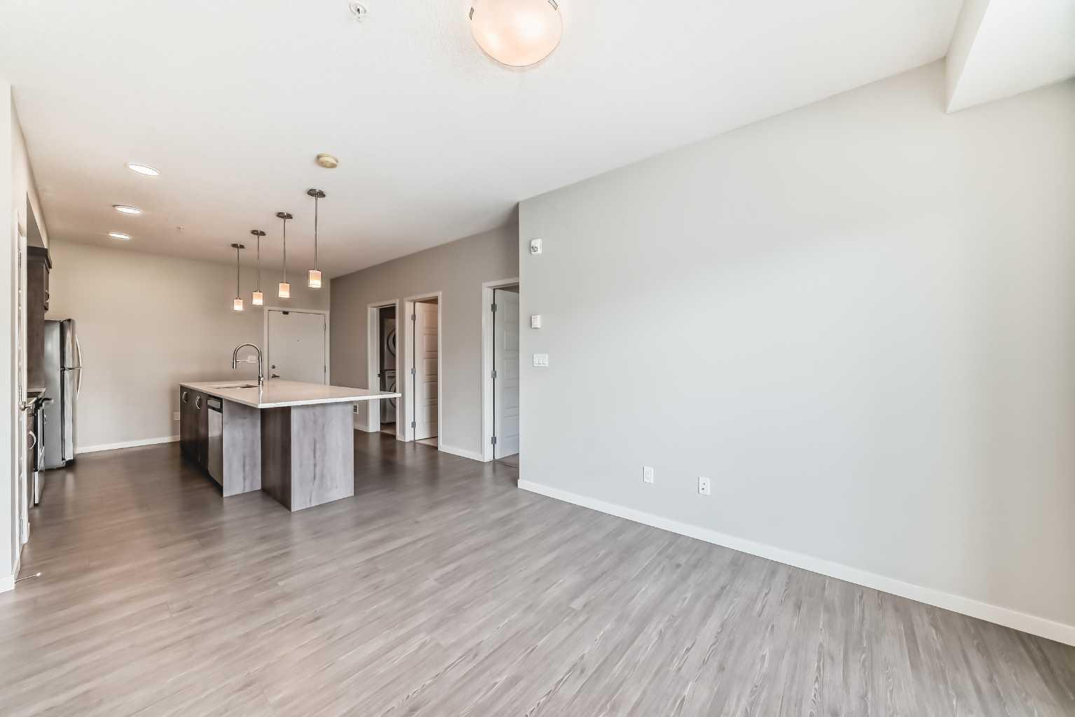 212, 20 Seton Park SE