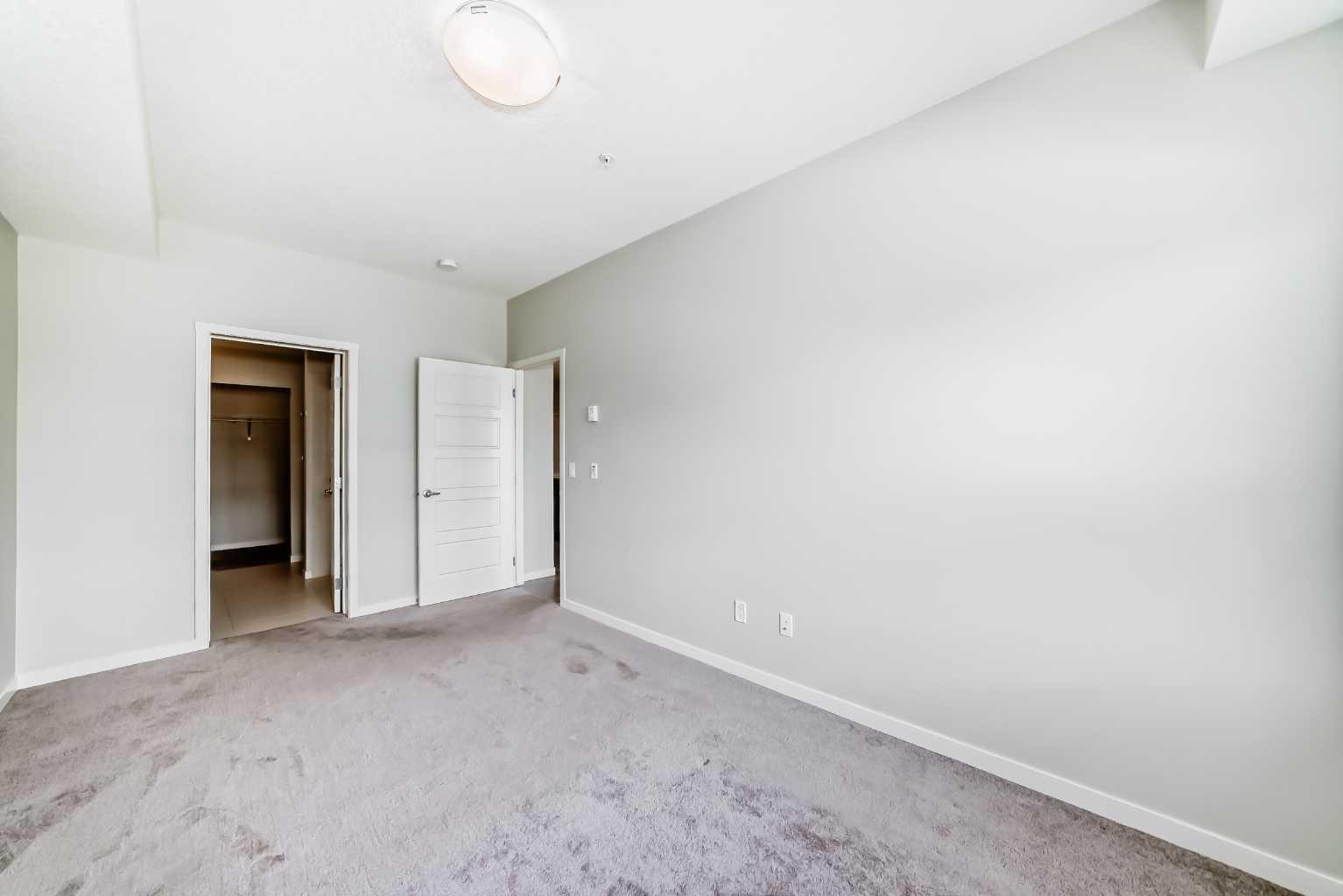 212, 20 Seton Park SE