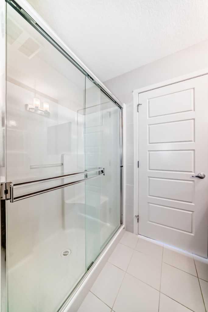 212, 20 Seton Park SE