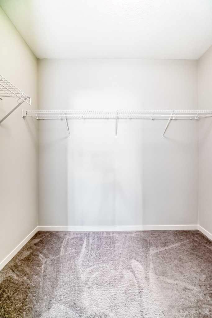 212, 20 Seton Park SE