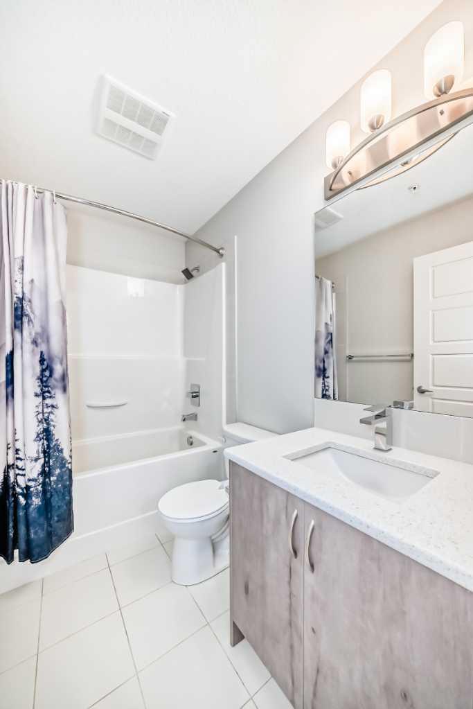 212, 20 Seton Park SE