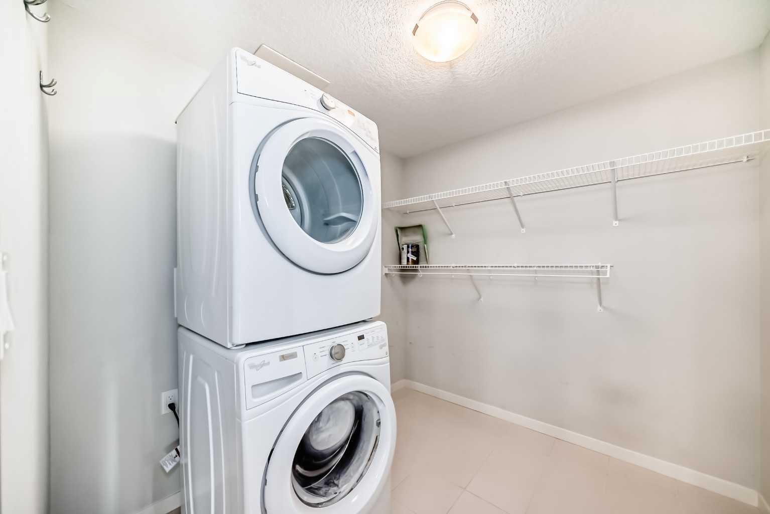 212, 20 Seton Park SE