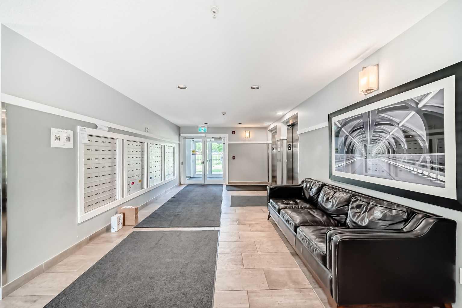212, 20 Seton Park SE