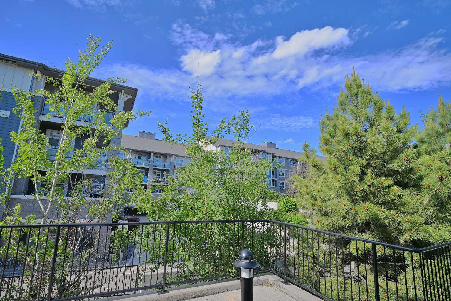 226, 25 AUBURN MEADOWS Avenue SE