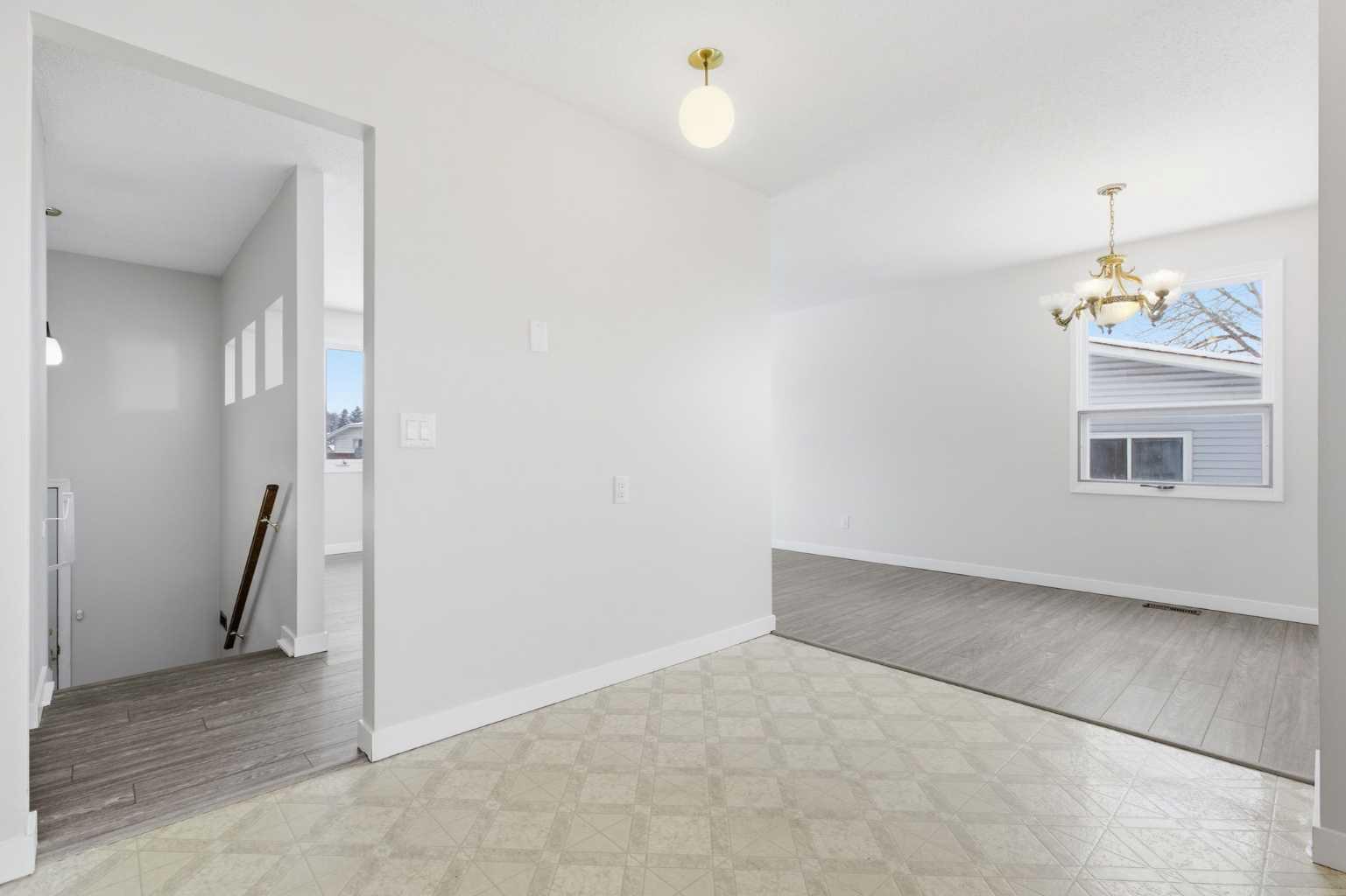 32 Fonda Mews SE